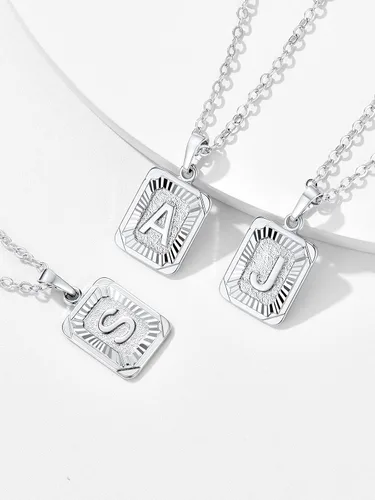 Vista 6 de U7 Collar con monograma A-Z 26 letras colgantes chapado en oro de 18 quilates, chapado en platino, collares cuadrados con inicial mayúscula