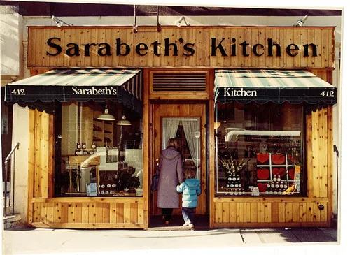 Vista 4 de Sarabeth's Legendaria mermelada de naranja y albaricoque (18 onzas (paquete de 2)