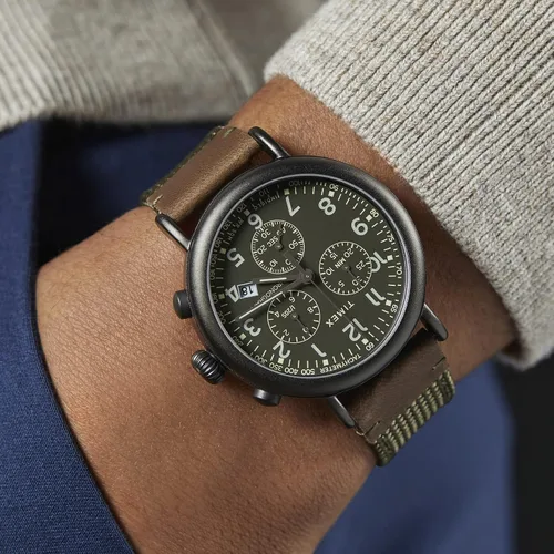 Vista 7 de Timex Men's Standard Chronograph Watch