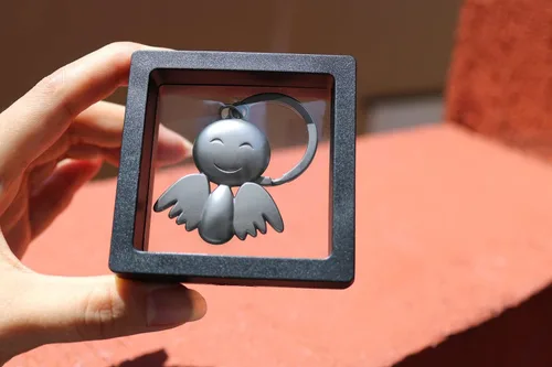 Vista 4 de Llavero y llaveros de peltre con diseño de ángel de sonrisa, llavero de coche, llaveros para mujeres y hombres, regalo para mostrar amorcuración