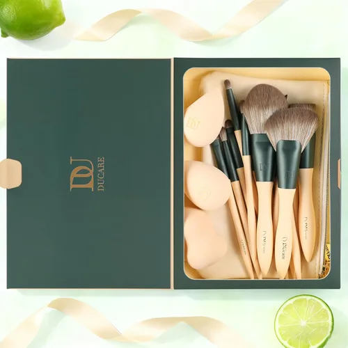 Vista 6 de DUcare Juego de 18 brochas de maquillaje, esponjas de maquillaje, bolsa de Beige