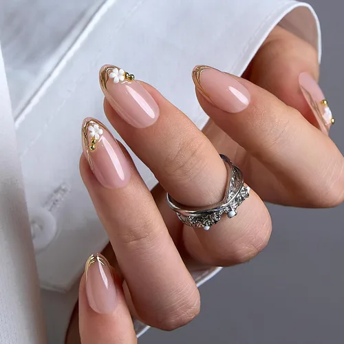 Vista 11 de CurvLife Uñas a presión con punta francesa de almendra media, color blanco Perfil luminoso