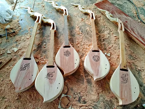 Vista 6 de Isarn Phin Acústica Eléctrica 3 Cuerdas, Instrumento Musical Tailandés Lao Guitarra, Pin118 Musical Clásica Tailandesa Tradicional, Marrón (Pin106)