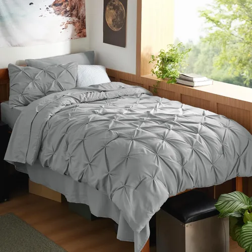 Vista 50 de Bedsure - Juego de edredón tamaño individual gris - Ropa de cama tamaño individual en una bolsa de 5 piezas, juego de cama Pintuck GentleSoft™