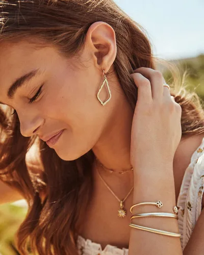 Vista 3 de Kendra Scott Pendientes colgantes Sophia para mujer