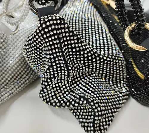 Vista 4 de Bolso de mano con diamantes de imitación para mujeres y niñas, elegante bolso de noche brillante, bolso de viaje para regalo de vacaciones