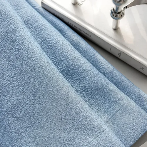 Vista 3 de FMFUNCTEX Cortinas florales 100% opacas para dormitorio, cortinas texturizadas en relieve azul de 63 pulgadas de largo para sala de estar, cortina