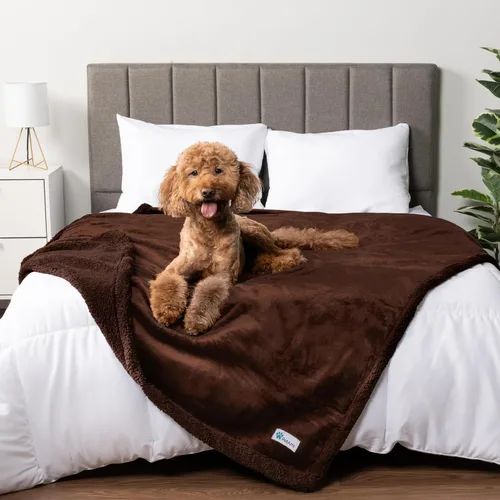 Vista 21 de PetAmi - Manta impermeable para perros medianos, cachorros, gatos pequeños Manta de forro polar suave para mascotas para sofá Cubierta gruesa