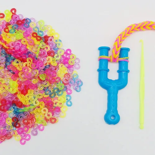 Vista 4 de Alamic 500 piezas de clips en S para telar, bandas de goma, conectores de plástico, clips de repuesto para pulseras de telar, bricolaje y Colorido