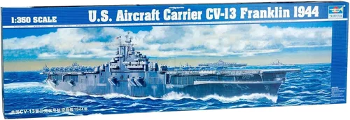 Vista 11 de Trumpeter 1/350 USS Lexington CV2 Kit de modelo de portaaviones Color moldeado