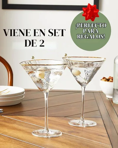 Vista 4 de Sisterly Drinkware - Juego de 2 vasos de Martini martillados transparentes – Vasos de cóctel hechos a mano con borde dorado con 2 púas chapadas