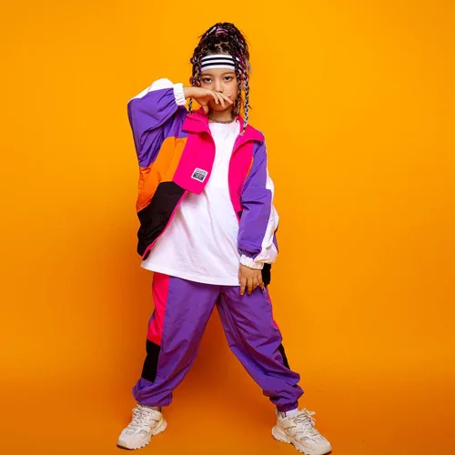 Vista 3 de LOLANTA Conjunto de pantalones deportivos para niñas con bloques de color y pantalones deportivos deportivos de hip hop y baile ropa de calle unisex