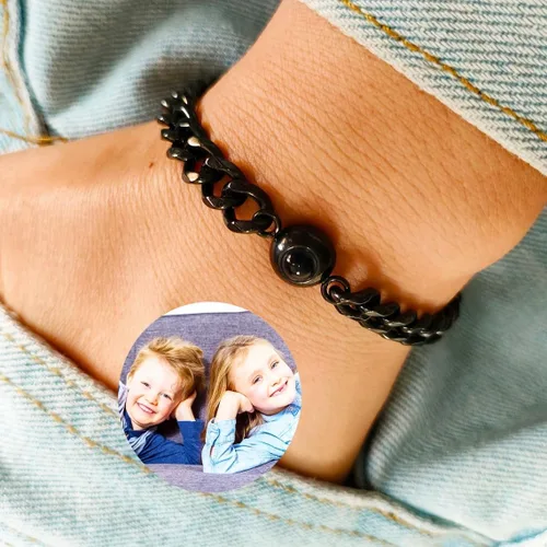 Vista 3 de DayOfShe Pulseras personalizadas para hombre con imagen en el interior, pulsera de proyección de fotos personalizada para novios, padres, esposo