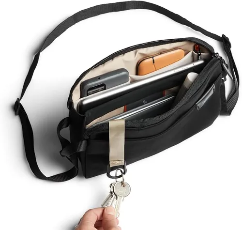 Vista 4 de Bellroy City Pouch Plus - (bolso cruzado delgado), Melbourneblack, talla única
