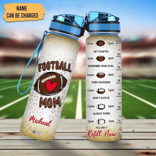 Vista 2 de Hyturtle Botella de agua motivacional personalizada de fútbol de 32 onzas, botella de agua con nombre personalizado para mamá, regalos para mujeres