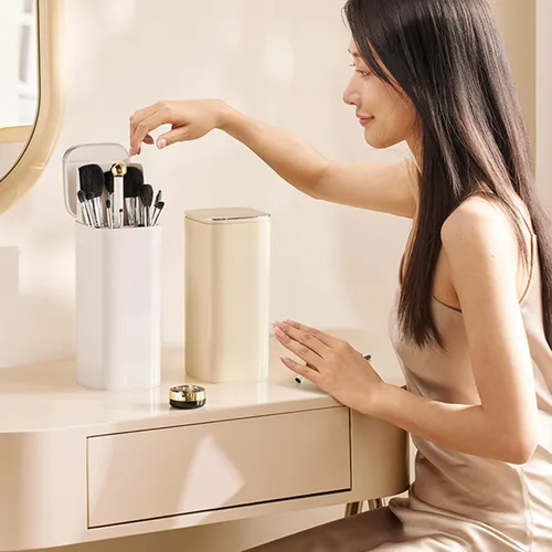 Vista 8 de Envase de moda del cepillo del maquillaje con elevación automática y portátil protector para el maquillaje B de los entusiastas de la belleza