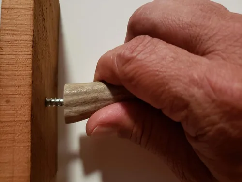 Vista 6 de Ganchos de pared con punta de asta real, atornillados en madera o paneles de yeso, paquete de 3