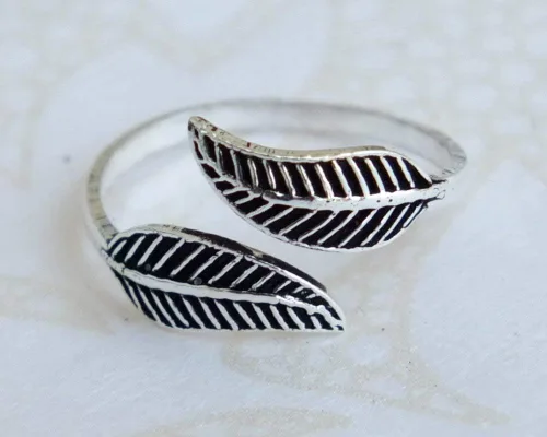 Vista 17 de Handmade Silver Leaf Wrap Adjustable Toe Ring, 925 Sterling Silver, Classic Floral Open Toe, Pinky or Knuckle Rings for Women, foot bare jewelry