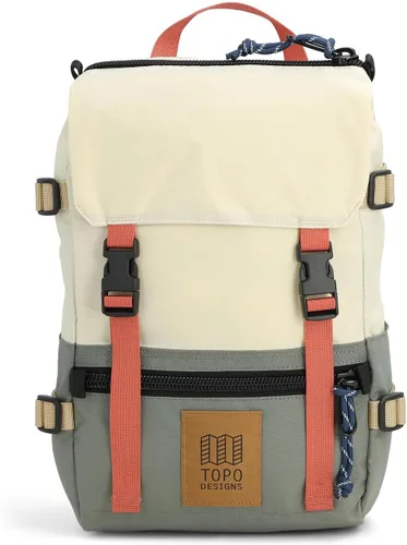 Vista 13 de Topo Designs Rover Pack - Mochila para EDC, excursiones de un día Negro/cuadrícula