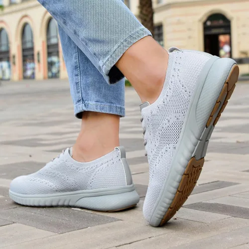 Vista 4 de TIOSEBON Zapatos deportivos Oxoford para caminar para hombre, zapatos casuales de malla de trabajo