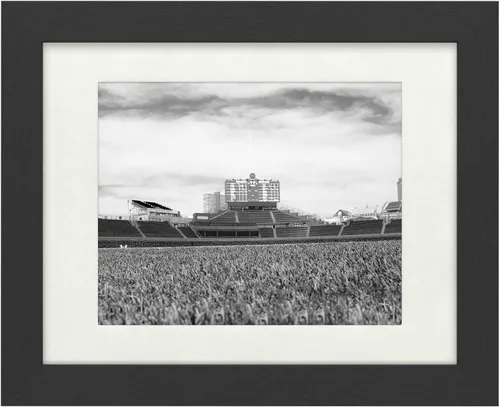 Vista 10 de Trademark Fine Art Wrigley by Yale Gurney, blanco mate, marco negro, 16 x 20 pulgadas, multicolor