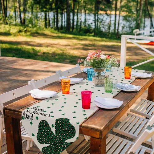 Vista 8 de Z&L Home Camino de mesa del día de San Patricio, bufandas, trébol verde trébol para cocina, decoración de mesa de comedor, decoración irlandesa