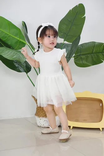 Vista 2 de O2 BABY Conjunto de traje de verano con volantes de algodón orgánico para bebé, vestido de tul con diadema