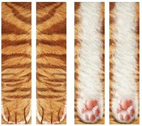 Vista 2 de Divertidos calcetines de patas de animal para intercambio de regalos.