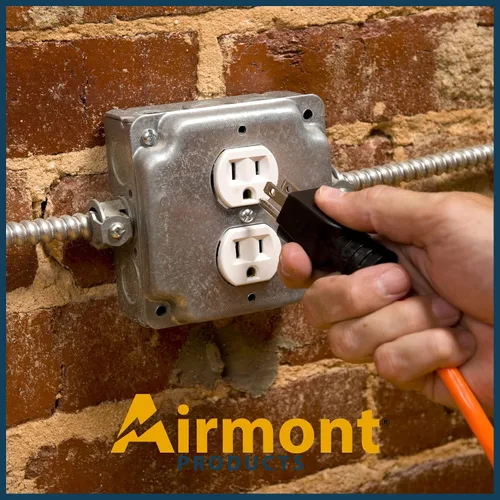 Vista 7 de Caja Eléctrica Cuadrada de 4'', Construcción Dibujada, Diez 1/2'' y Seis 3/4'' Knockouts, Suelo Elevado, 21.0 Cu. in. Capacidad, 1-1/2'' Profundo