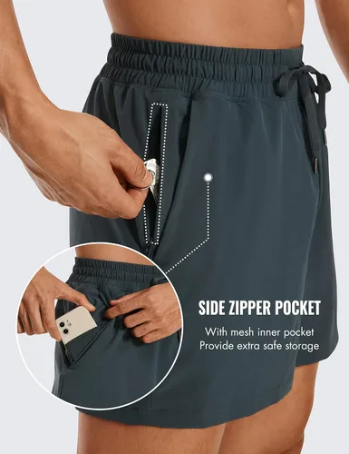 Vista 4 de CRZ YOGA Pantalones cortos de entrenamiento sin forro para hombre, ligeros, de secado rápido, para correr, deportes, gimnasio, con bolsillos