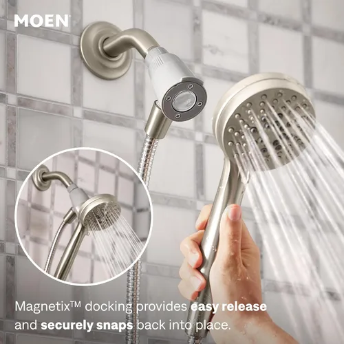 Vista 4 de Ducha Moen, de mano magnética con cabezal rociador de seis funciones y sistema de acoplamiento Eco-Performance, 26100EPSRN color fantasía