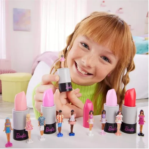 Vista 5 de Barbie Mini muñecas BarbieLand Fashionistas, muñecas de 1.5 pulgadas en tubo de lápiz labial, revelación sorpresa (los estilos pueden variar)
