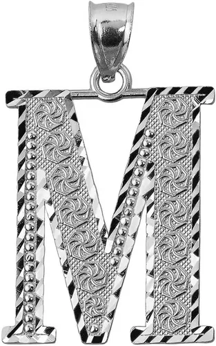 Vista 27 de Claddagh Gold . Colgante de plata de ley 925 con inicial de letras A-Z disponible en pequeño, mediano y grande