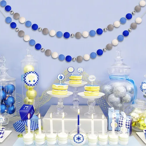 Vista 6 de Guirnaldas de pompones de Hanukkah – Decoraciones de Hanukkah – Guirnaldas de bolas de fieltro blanco con cuentas de Janucá, azul, azul oscuro, gris