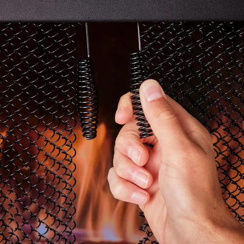 Vista 7 de UniFlame, Pantalla de chispa de chimenea de 48 pulgadas x 22 pulgadas, kit de varilla no incluido
