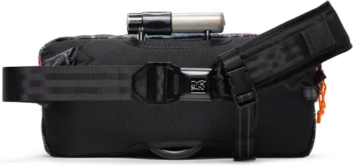 Vista 2 de Chrome Industries Kadet - Bolsa de mensajero de perfil bajo, nuestro cierre de hebilla de cinturón, 9 litros, Nailon Kadet