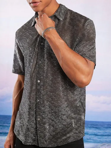 Vista 3 de WDIRARA Camisa de manga corta con botones de purpurina en contraste para hombre
