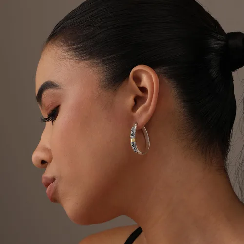 Vista 4 de LeCalla Aretes de aro de plata de ley 925 estilo Bali, ligeros, con cierre de clic, antiguos, de dos tonos, estilo italiano Bali, para mujer