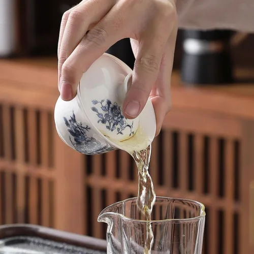 Vista 4 de White Porcelain Gaiwan, 120ml 4.0oz, Household Kung Fu Tea Set Chinese Style Ceramic Tea Bowl