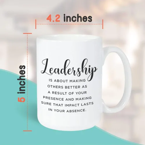 Vista 4 de Bubble Hugs Taza de café inspiradora de 15 onzas, el liderazgo es acerca de hacer que otros mejoren motivación idea de regalo para líder jefe