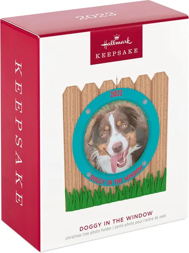 Vista 3 de Hallmark Keepsake - Adorno navideño 2023, marco de foto de perrito en la ventana, regalos con foto de mascotas