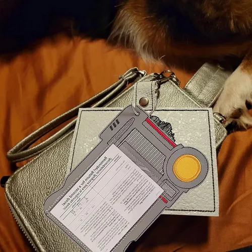Vista 5 de Lindo protector de tarjeta de vacuna, 2 unidades, impermeable, cubierta protectora de tarjeta de vinilo de dibujos animados, funda de cuero