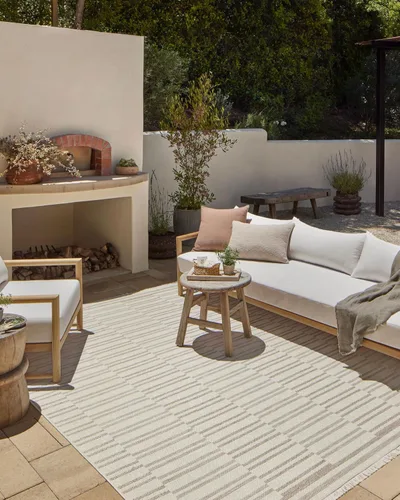 Vista 12 de Loloi Amber Lewis Malibu Collection MAB-04 - Alfombra decorativa Beige/Dove de 2 pies 3 pulgadas x 3 pies 9 pulgadas