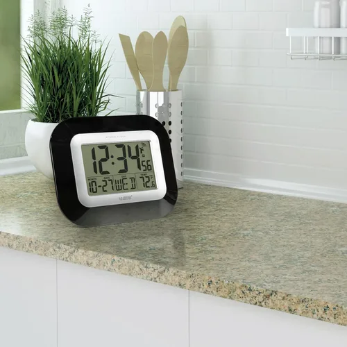 Vista 5 de La Crosse Technology, WT-8005U, 9 pulgadas. Reloj atómico digital de pared, Plástico, Negro, 1
