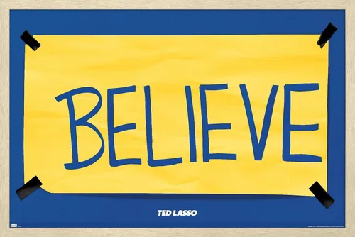Vista 8 de Trends International Ted Lasso - Póster de pared Believe, 14.725 x 22.375 pulgadas, versión enmarcada de madera de granero