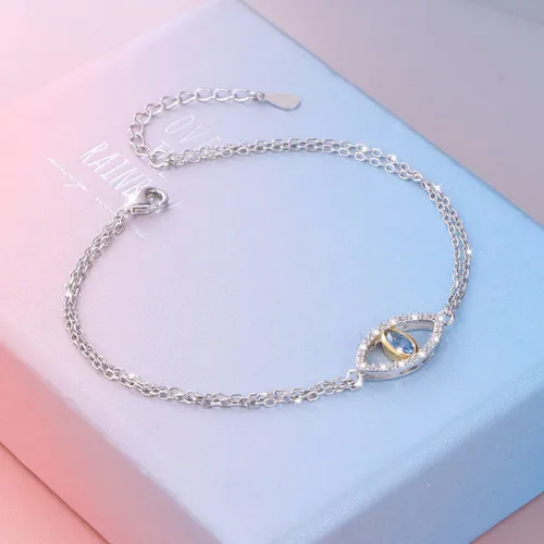Vista 3 de Brazalete con cadena doble, con dije para mal de ojo, de plata de ley 925 y circonio cúbico, para mujer.