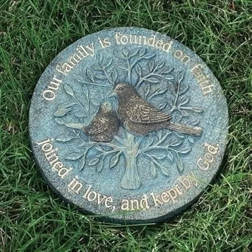 Vista 2 de Roman Piedra decorativa de pátina azul bronce, resina, decoración al aire libre (9 pulgadas de altura, familia)