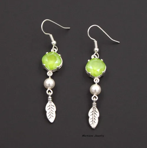 Vista 3 de Lime Green Cushion Crystal Feather Dangle Earring - Charm, Silver Tone 1.75-in