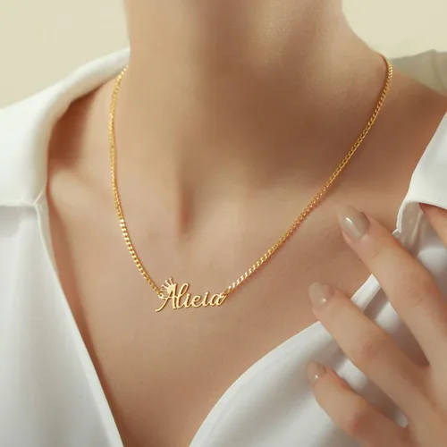 Vista 2 de Novgarden Collar con nombre personalizado, chapado en oro de 18 quilates, collar con nombre personalizado con placa de nombre, regalo de joyería
