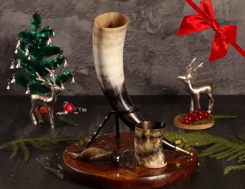 Vista 2 de Set de 4 cuernos para beber vikingos Cuerno natural hecho a mano Pulido apto para alimentos Regalo nórdico vikingo para hombres y mujeres